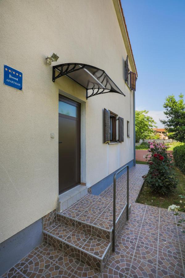 Center Of Fazana Apartments Katarina المظهر الخارجي الصورة